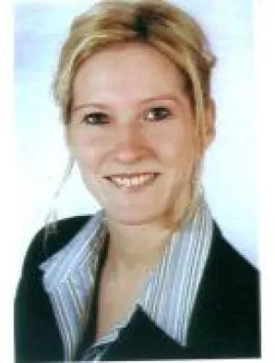 Bild: LiebesBisschen - Frauen-Genußabend - Kunst, Wein & Schokolade in der [galerie.bruehl]