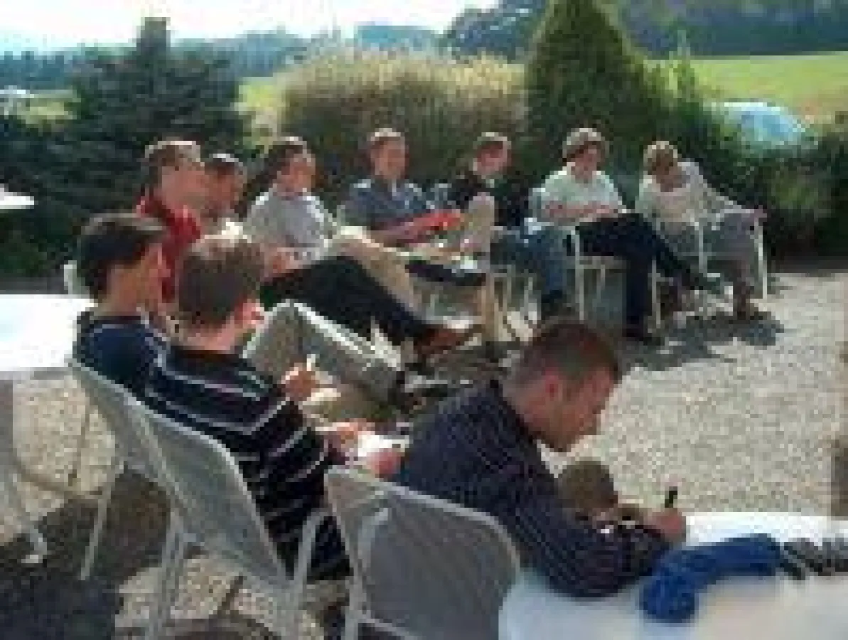 Projektmanager unterstützen sich unternehmensübergreifend bei der Fortbildung ?Situatives Projektmanagement? auf der Tromm