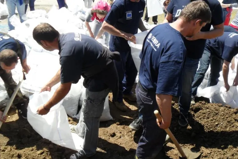 DEMIRA - Humanitäre Soforthilfe für die Flutopfer in Bosnien-Herzegowina Bild: DEMIRA - Humanitäre Soforthilfe für die Flutopfer in Bosnien-Herzegowina