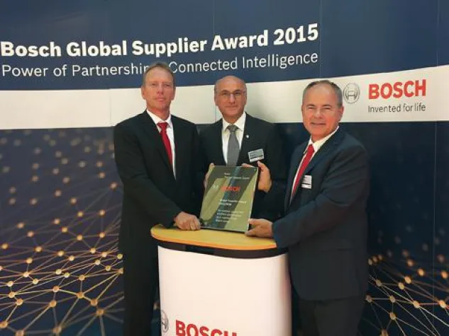 Bosch Global Supplier Award an Rehm Thermal Systems Bild: Bosch Global Supplier Award an Rehm Thermal Systems