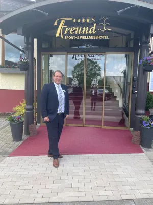 Privathotels Dr. Lohbeck: Piet Schmirler ist neuer Direktor im Hotel Freund Bild: Privathotels Dr. Lohbeck: Piet Schmirler ist neuer Direktor im Hotel Freund