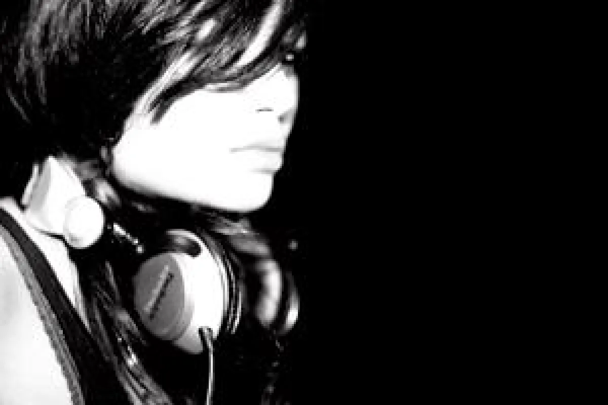 Harbour Sounds with Rea K