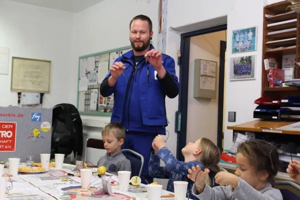 Bild: Mehr als 600 Kita- und Grundschul-Kinder beim 4. Tüftler- und Forscherinnentag Baden-Württemberg