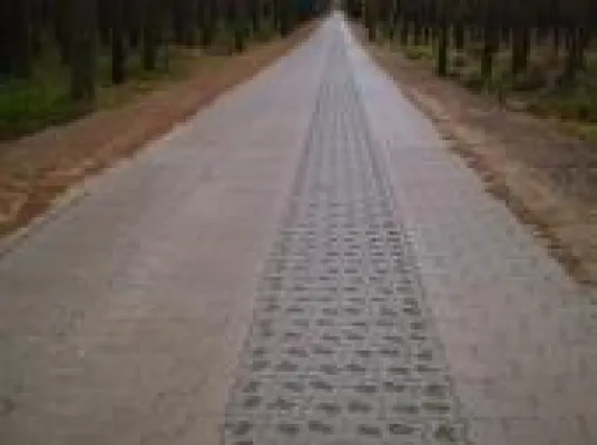 E.ON Hanse AG setzt auf Öko-Pflaster von hansebeton Bild: E.ON Hanse AG setzt auf Öko-Pflaster von hansebeton