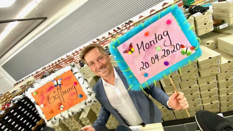 Bild: Countdown läuft - Yeah! Große Schuhe ab Montag 20.04. bei schuhplus in Sedelsberg