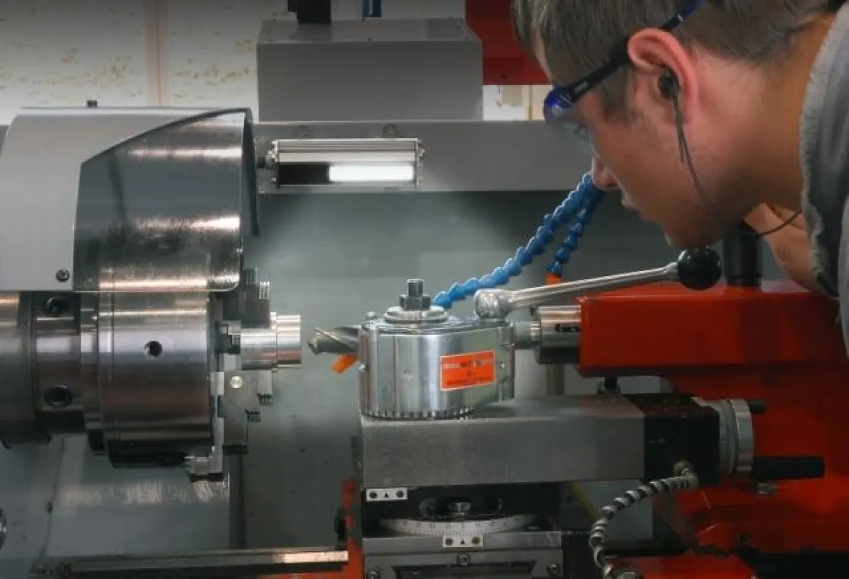 MIDILED an einer EMCO Drehmaschine