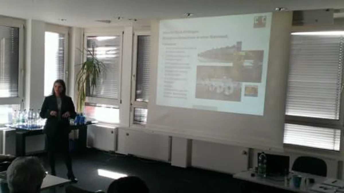 Heike Diebler während ihres Vortrages in Bochum