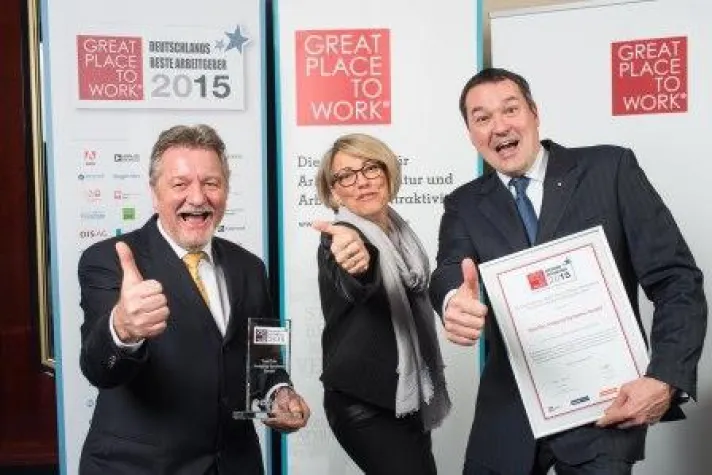 Bild: Mit der Yoga-Matte ins Besprechungszimmer: TomTec zählt zu Deutschlands Top-Arbeitgebern 2015