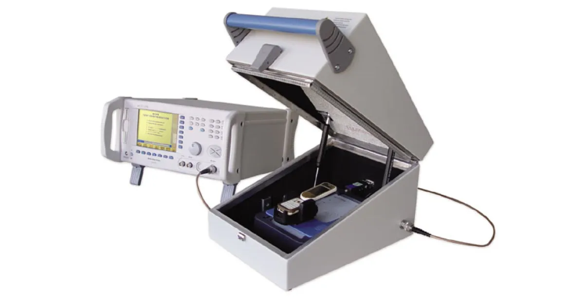 Mit Willteks Bluetooth-Testlösung und dem 4400 Mobile Phone Tester werden alle Schnittstellen des Handy getestet