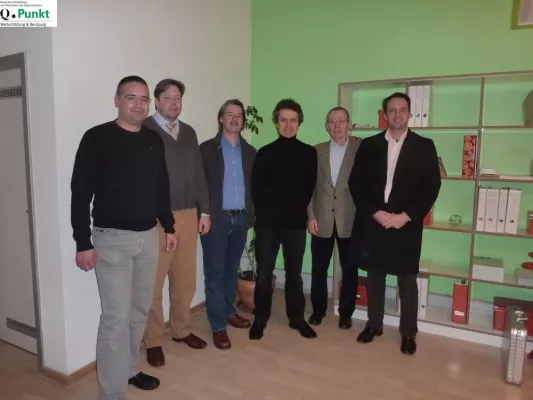 Bild: Q.Punkt Ingenieurklasse beendet Ausbildung zum Energieeffizienzberater