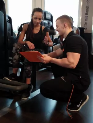 Langfristig motiviert beim Fitnesstraining Bild: Langfristig motiviert beim Fitnesstraining