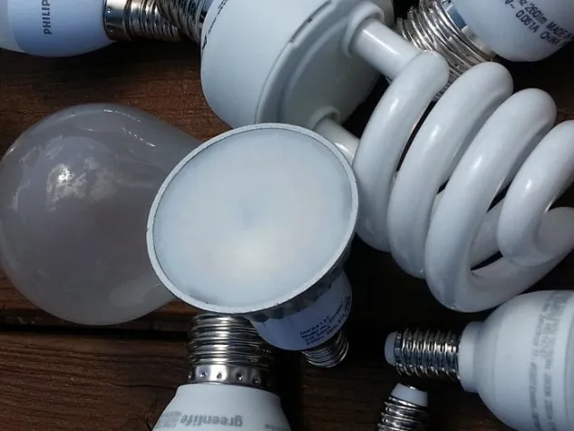 Bild: Immobilien – Haushalt: Energiekosten durch Leuchtmittel