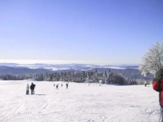 Neue und einzigartige Kirche in Bayern Schneekirche in Mitterfirmiansreut Bild: Neue und einzigartige Kirche in Bayern Schneekirche in Mitterfirmiansreut