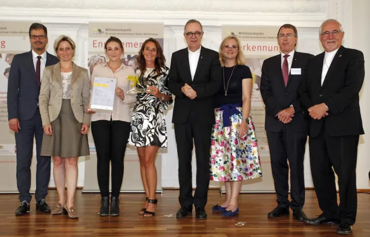KMU gewinnt Lea-Mittelstandspreis für soziales Engagement Bild: KMU gewinnt Lea-Mittelstandspreis für soziales Engagement