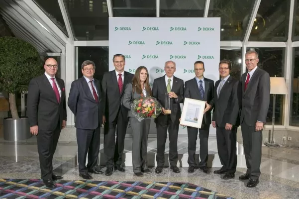 ebm-papst gewinnt DEKRA Award Bild: ebm-papst gewinnt DEKRA Award