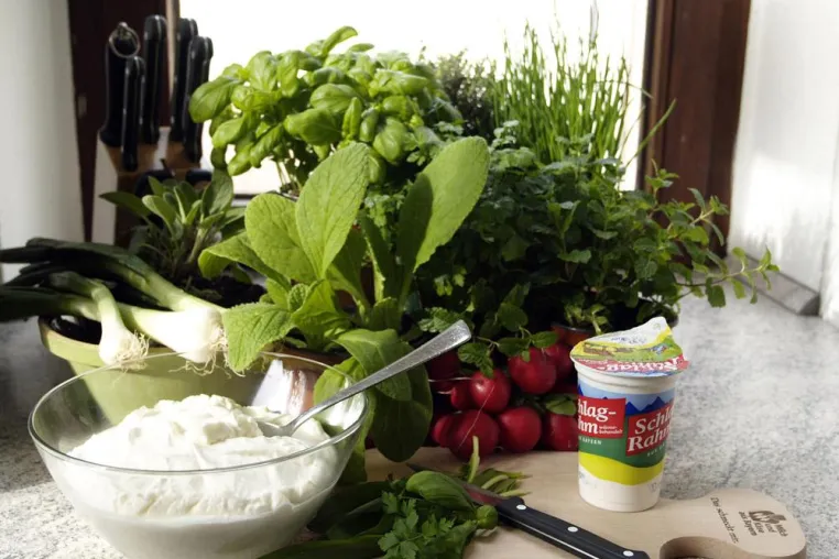 Bild: Auf in den Frühling mit dem Frühlingsgruß der Landesvereinigung der Bayerischen Milchwirtschaft