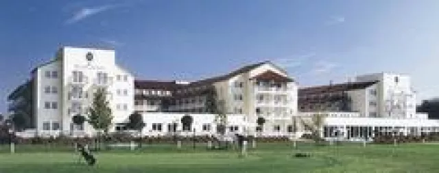 Bild: Golf für die ganze Familie in bayerischem First-class-Resort