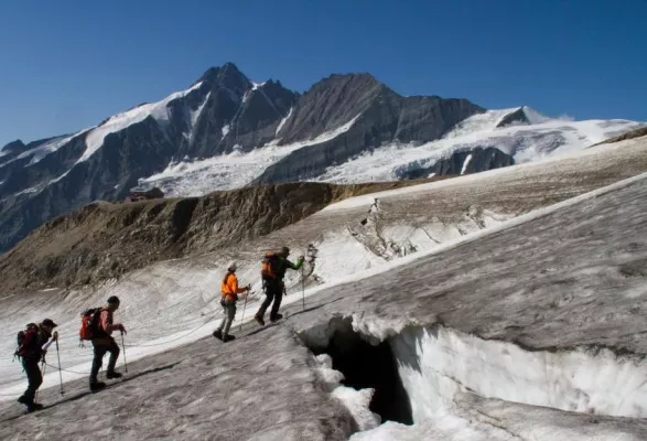 Magische Momente: Nationalpark läutet den Sommer ein Innovatives Programm für unvergesslichen Alpenurlaub Bild: Magische Momente: Nationalpark läutet den Sommer ein Innovatives Programm für unvergesslichen Alpenurlaub