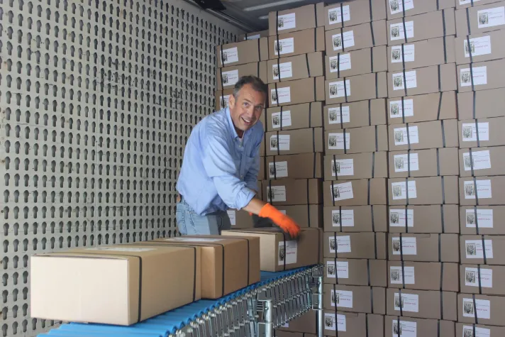 Mehr als "nur" Pakete packen Bild: Mehr als "nur" Pakete packen