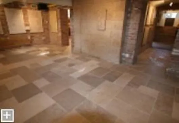 Bild: Auf in die Schubert Villa – zum Steinexperten mit eigener Event Location in Wien