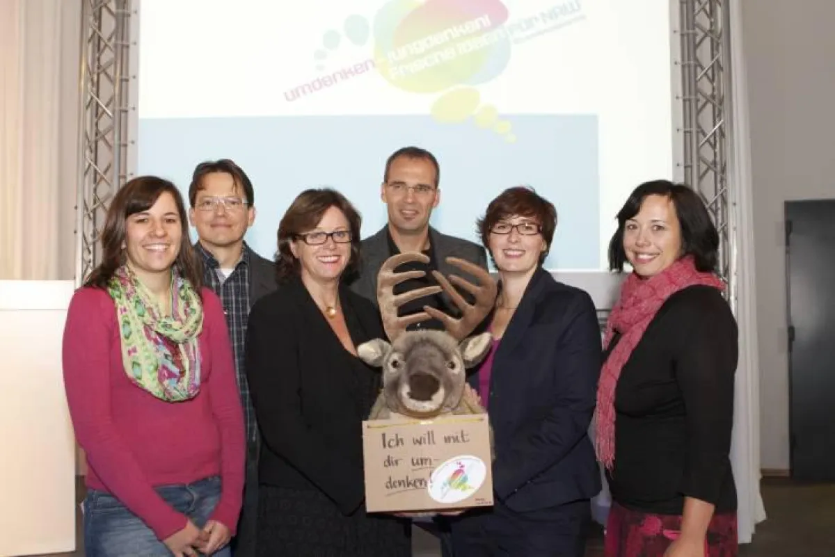 Ute Schäfer und der Vorstand des Landesjugendrings NRW