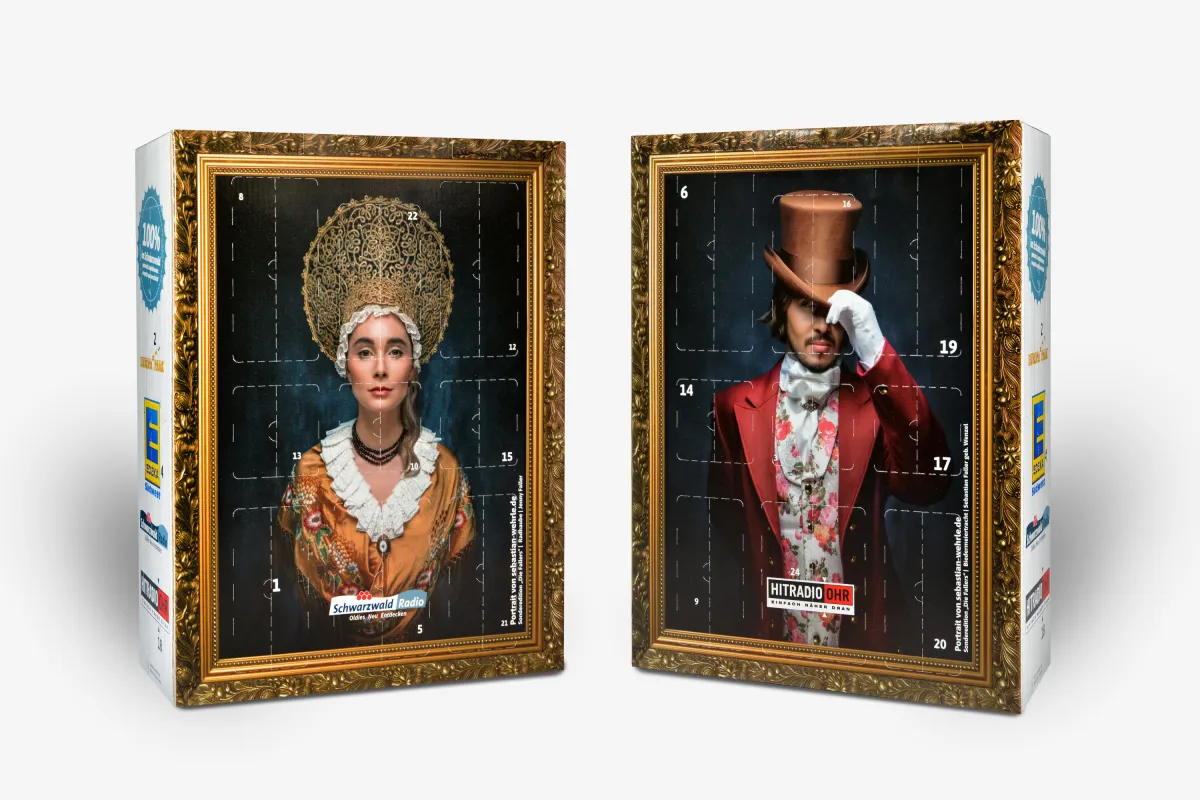 Der Adventskalender mit den ikonischen „Die Fallers“-Motiven von Kultfotograf Sebastian Wehrle. (© Karl Knauer KG)