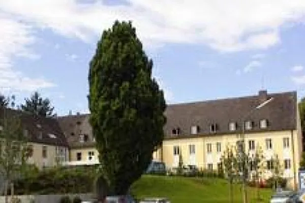 Bild: Website vollständig überarbeitet - Ausführliche Information und mehr Service unter klinik-seefeld.de