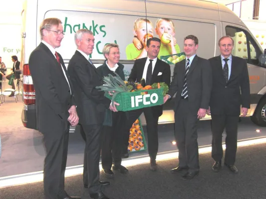 Tafel goes green – 3.500 Mehrwegbehälter für die Berliner Tafel Bild: Tafel goes green – 3.500 Mehrwegbehälter für die Berliner Tafel