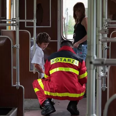 Bild: Notärzte proben den Ernstfall: Großübung in Berlin-"Fighting City"
