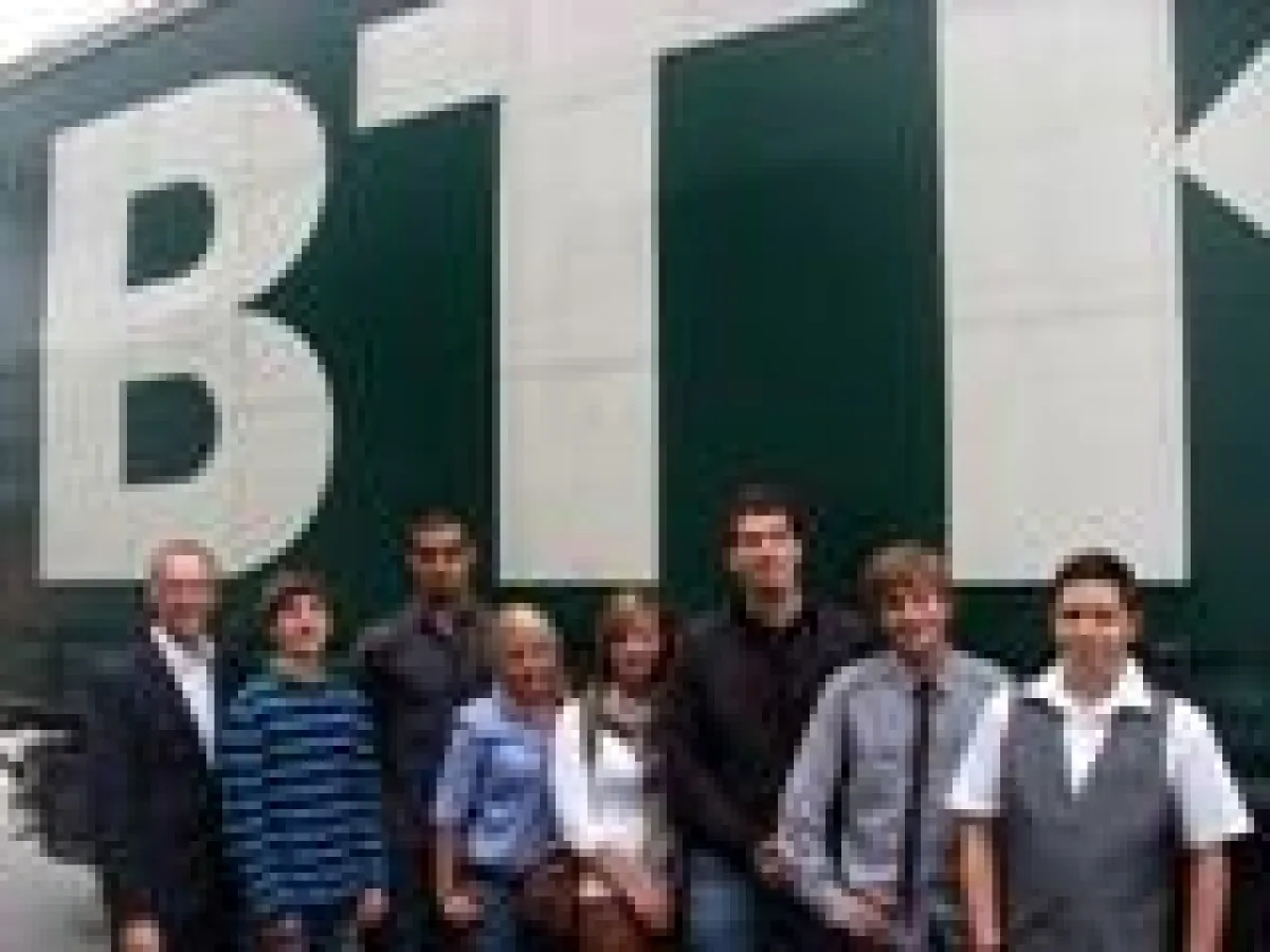 Fünf neue Azubis und zwei Duale Hochschüler starten heute ihre Ausbildung bei der BTK in Rosenheim. (Quelle: BTK)