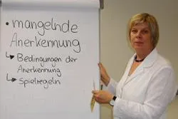 Neues Konzept: Ausbilder und Azubis lernen gemeinsam Bild: Neues Konzept: Ausbilder und Azubis lernen gemeinsam
