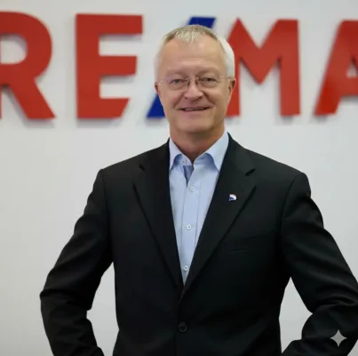 Bild: mmobilienverkauf mit Halleluja – Warum Standard im Immobilienmarkt München selten zum Erfolg führt