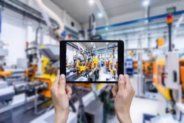 Bild: in-GmbH zeigt vernetzte Welten mit IoT-Plattform sphinx open online auf der HANNOVER MESSE