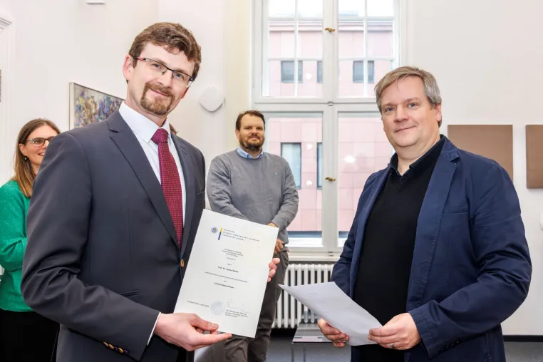 Viadrina ernennt Václav Štětka zum Professor für Digitale Politische Kommunikation Bild: Viadrina ernennt Václav Štětka zum Professor für Digitale Politische Kommunikation
