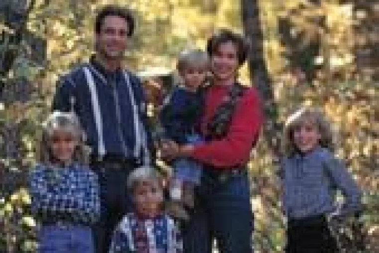 Bild: FRANKREICH - FAMILIEN GEBEN SICH NEUE BIOGRAFIE