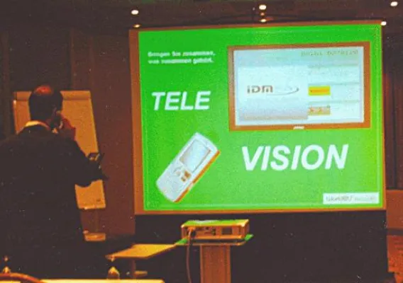 Bild: Die Welt hat Visionen – Die World2U Media AG setzt diese um! World2U Media AG beim Zukunftsgipfel der „Marketing on Tour 2006“ in Zürich