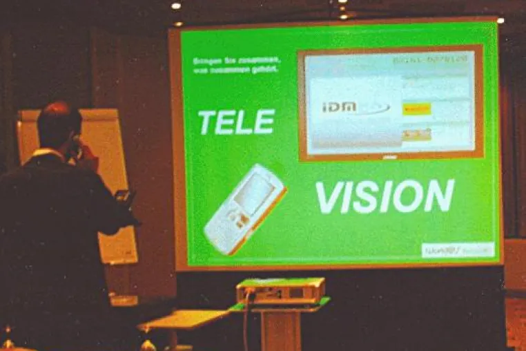 Bild: Die Welt hat Visionen – Die World2U Media AG setzt diese um! World2U Media AG beim Zukunftsgipfel der „Marketing on Tour 2006“ in Zürich