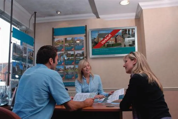 Am Point of Interest - Comstor und die Brainshopper Bild: Am Point of Interest - Comstor und die Brainshopper