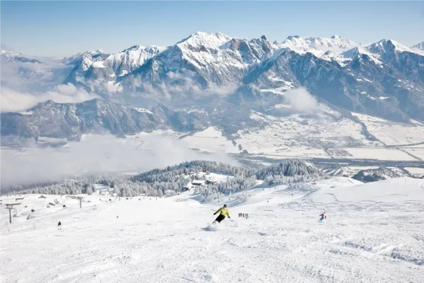 Bild: Ski fahren und Wandern am Pizol - die Pizol Bergbahn Schweiz AG