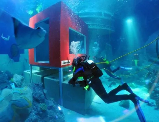 Bild: Phaesun sponsort Solarlampen und Energiespeicher für Weltrekordversuch im LEGOLAND® Deutschland
