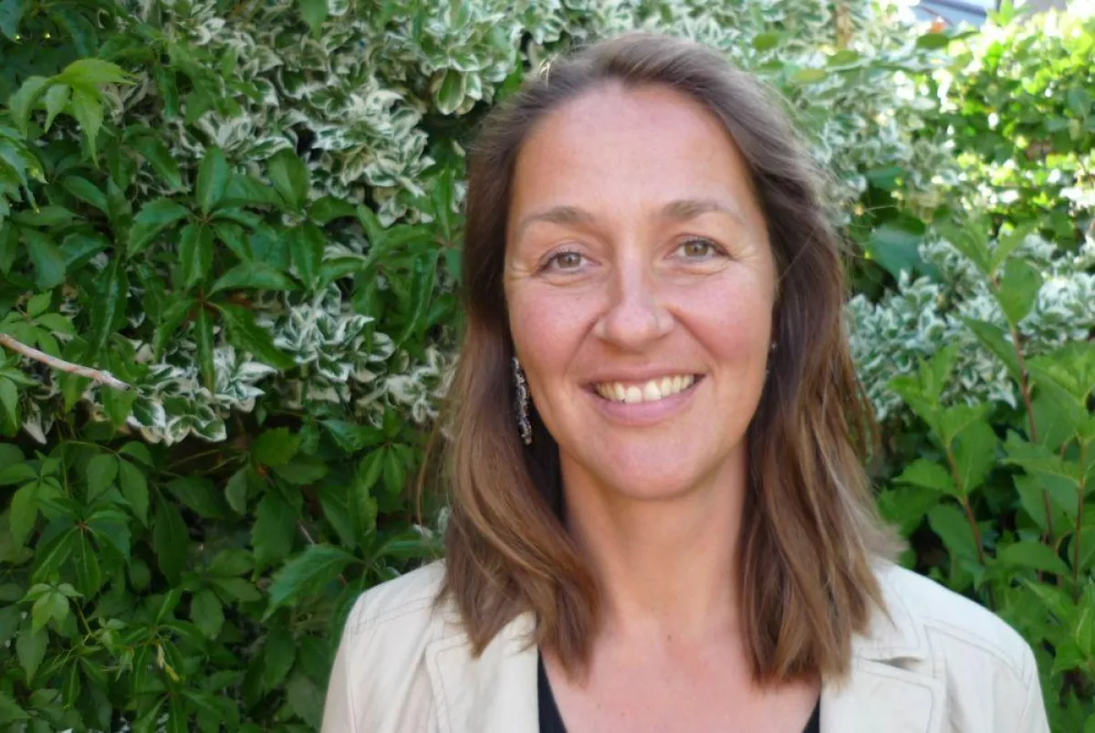 Dolores Dimic, Autorin von