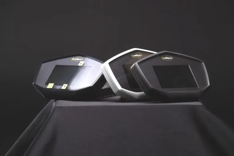 Bild: CRP Technology gestaltet mit Hilfe des professionellen 3D-Drucks das Dashboard der Energica neu