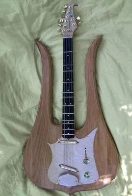 Mit der Geierleier von Cassandra Elk in die wohlklingende Neuzeit Bild: Mit der Geierleier von Cassandra Elk in die wohlklingende Neuzeit