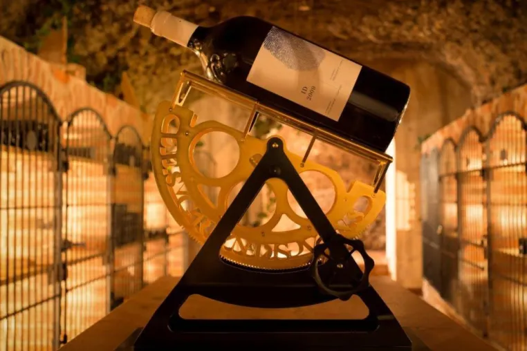 Edle Dekantiergeräte für Weinkenner und Genießer Bild: Edle Dekantiergeräte für Weinkenner und Genießer