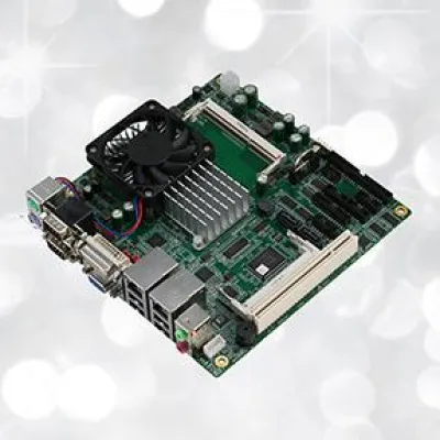 Bild: EMB-LN9T Rev.B – 9 COM-Schnittstellen für die Industrie