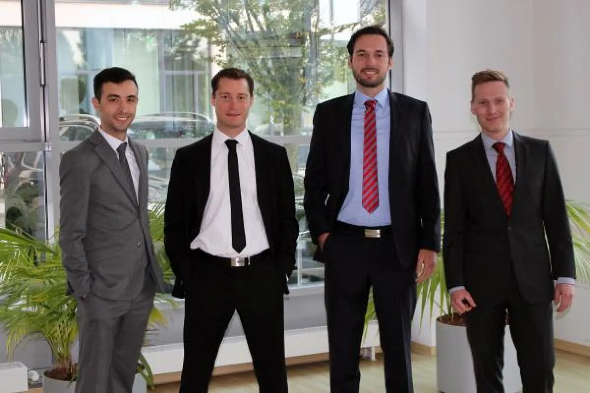 Die ersten Mitarbeiter am Standort München. V.l.n.r.: Serkan Dögen, Michael Müller, Patrick Arnold u