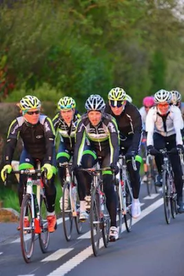 Bild: AminoSkin unterstützt die Charity-Radfahrt "Tour zum Regenbogen"