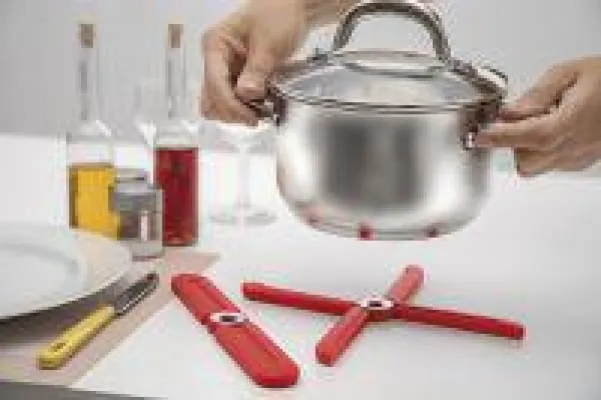 Bild: WEDOs Topfuntersetzer TRIVET überrascht und überzeugt