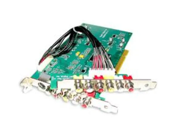 EXPANDER CARDS – Eine PC-Karte für den flexiblen Komponenten-Anschluss Bild: EXPANDER CARDS – Eine PC-Karte für den flexiblen Komponenten-Anschluss