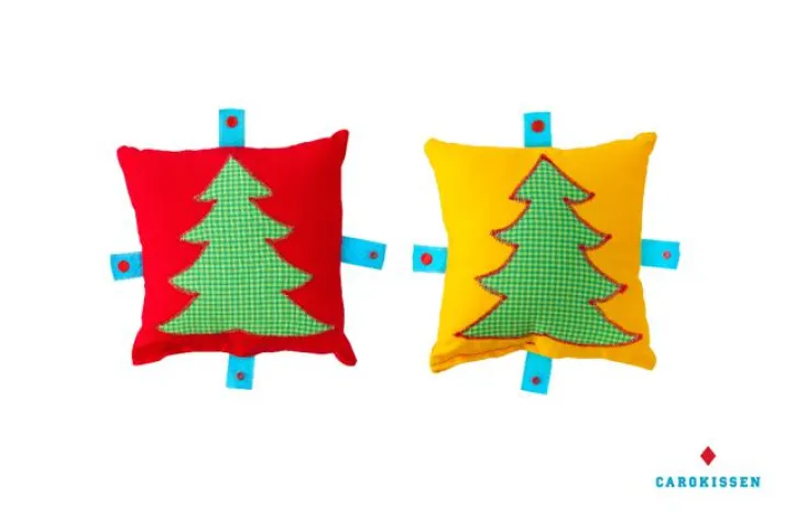 Bild: Nadelt nicht und ist nachhaltig: Tannenbaum mit K(n)öpfchen // flammenhemmende CAROKISSEN mit Geheimtasche